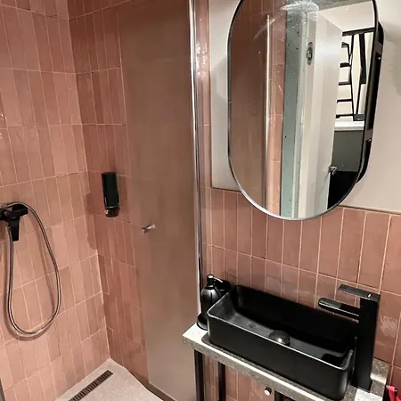 Pink42 Ministudio2 * Budapest